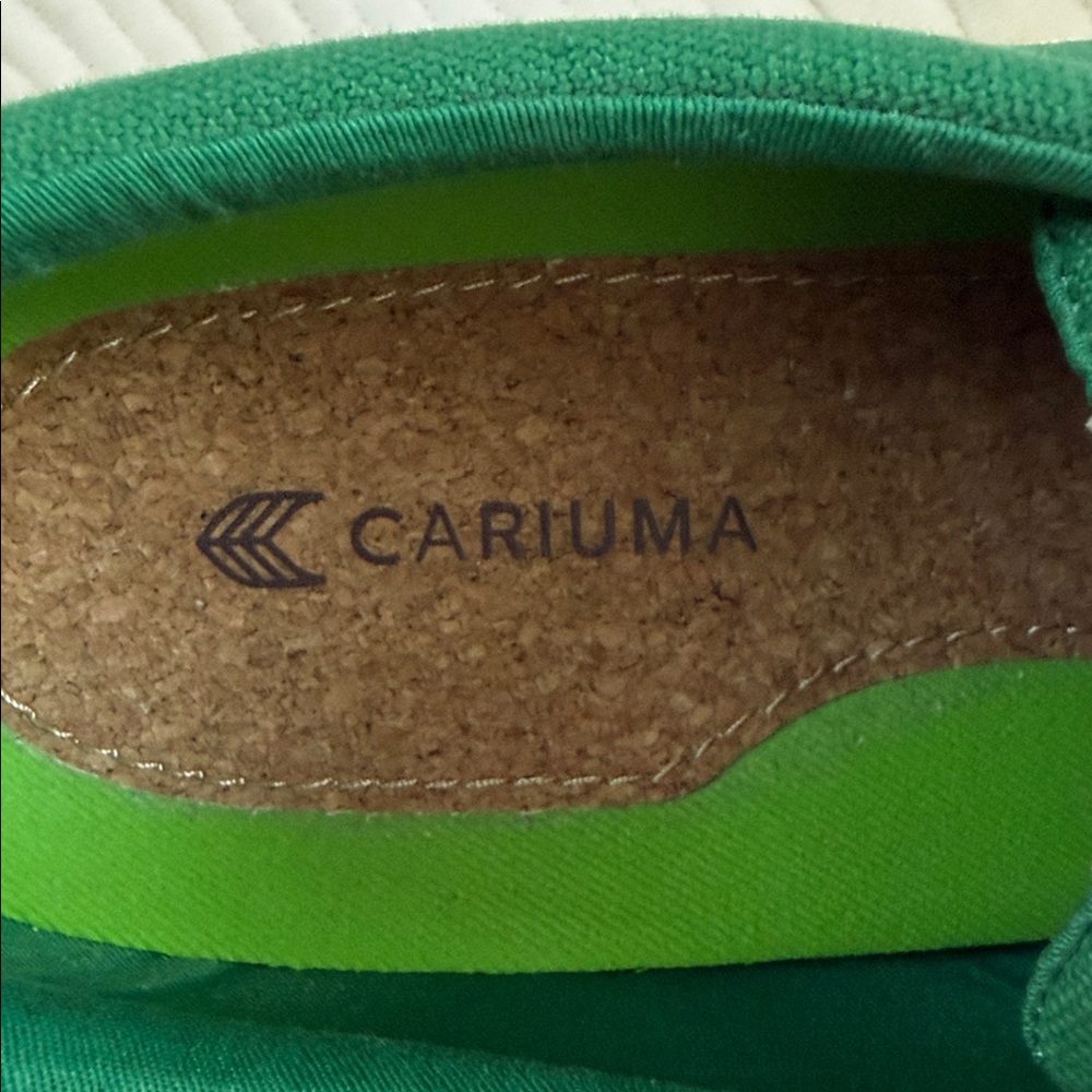 CARIUMA Women’s Green Canvas Sneaker - Picture 2 of 10